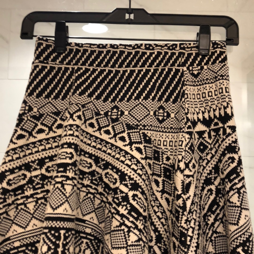 Patterned Skirt - image 2